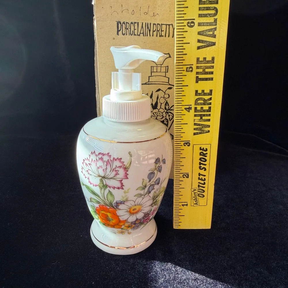 Vintage Interpur Fine Porcelain Floral Soap Lotion Dispenser Pump Gold Trim
